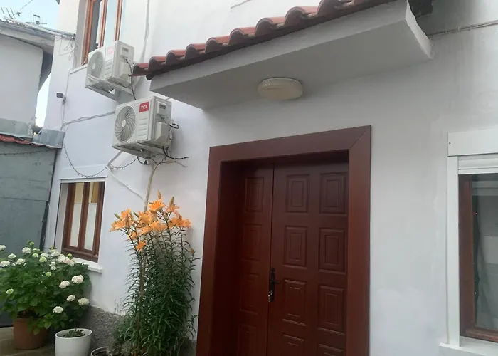 Traditional Bazaar Home2 Villa *